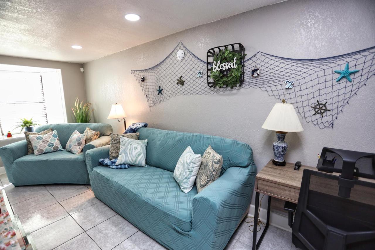 Galveston Getaway - Close To Everything Экстерьер фото